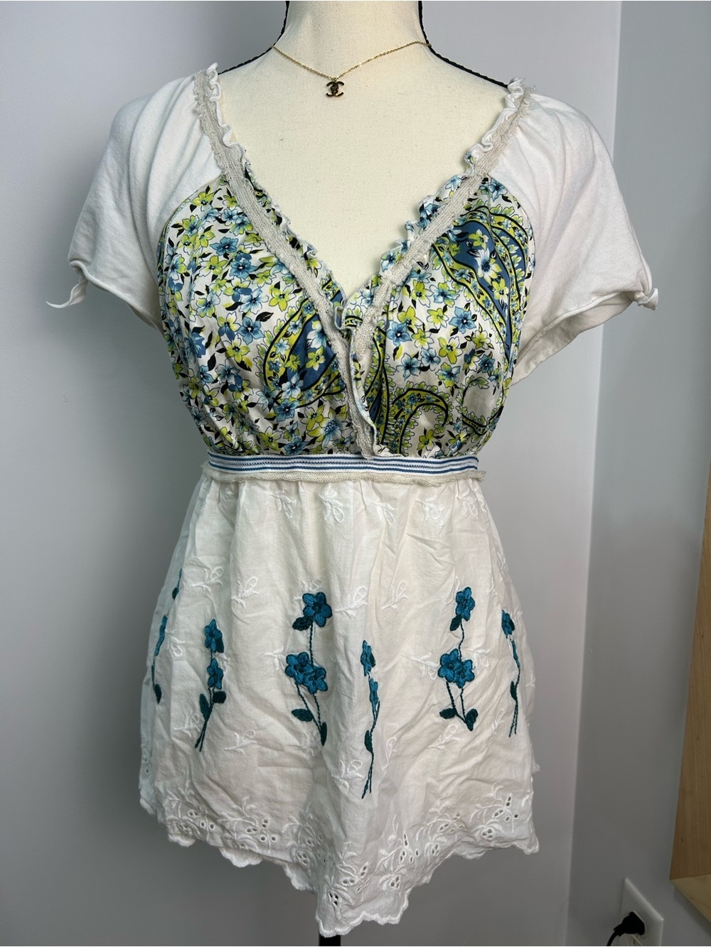 INC International Concepts White Embroidered BabyBoll Blouse